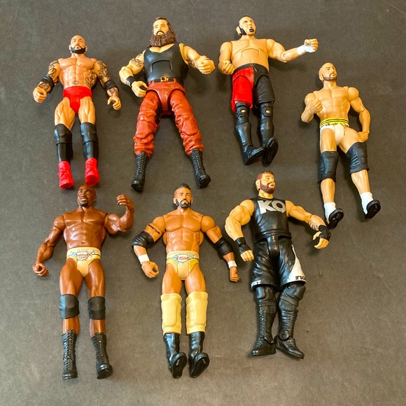 (7) 2011 WWE Wrestling Figures
